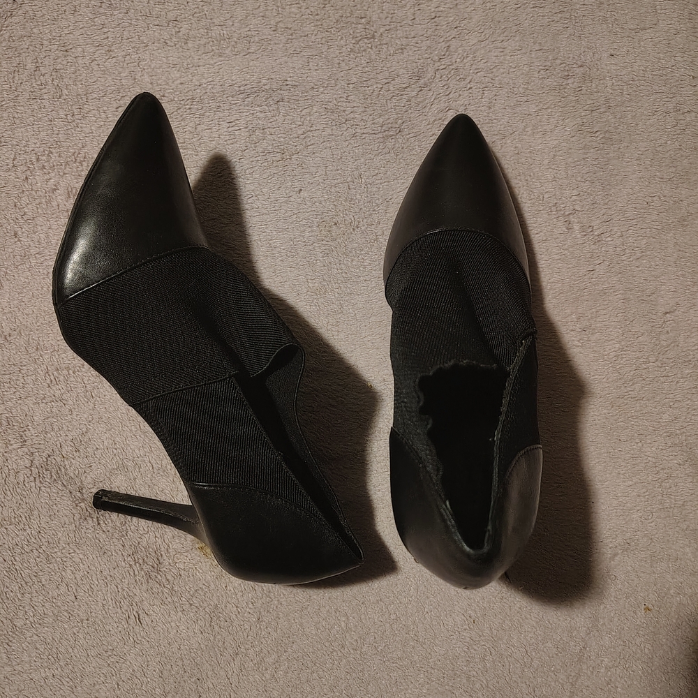 Women’s Black Pointed-Toe Stiletto Ankle Heels